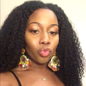 Meet your Posher, Briana